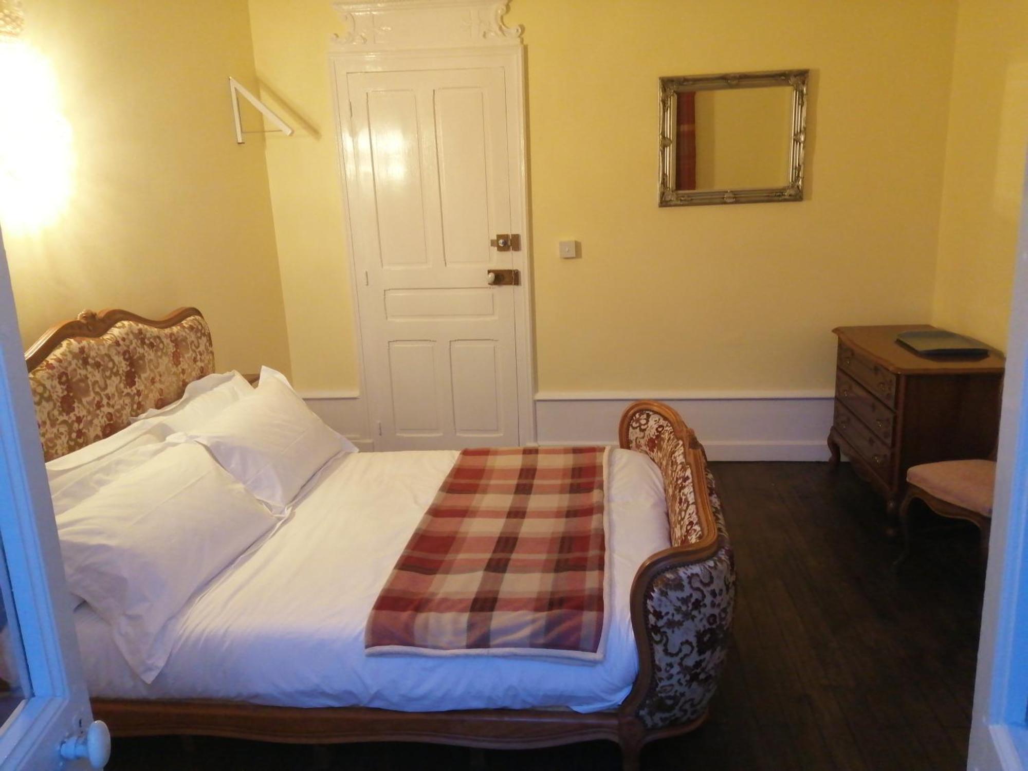 アルマック・ポンパドール Lime Trees Bed & Breakfast 部屋 写真
